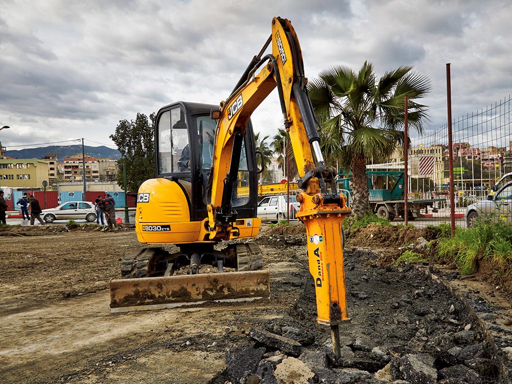JCB 8030